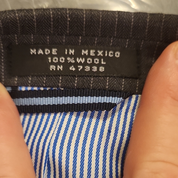 Tommy Hilfiger Gray Sport Coat with Classic Notched Lapels - Picture 11 of 14